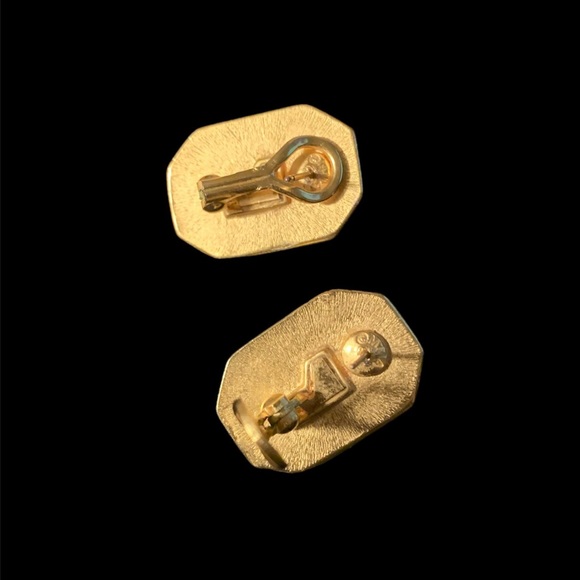 Vintage MMA (Metropolitan Museum of Art) Tiger Eye Earrings - Picture 2 of 4